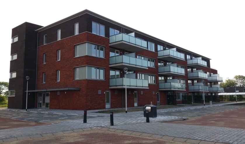 De ingang en balkonzijde van de Buxushaag in Voorhout. | Foto: pr.