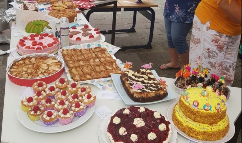 De lekkerste taarten waren een aardbeienkwarktaart, biologische appeltaart en cakepops.