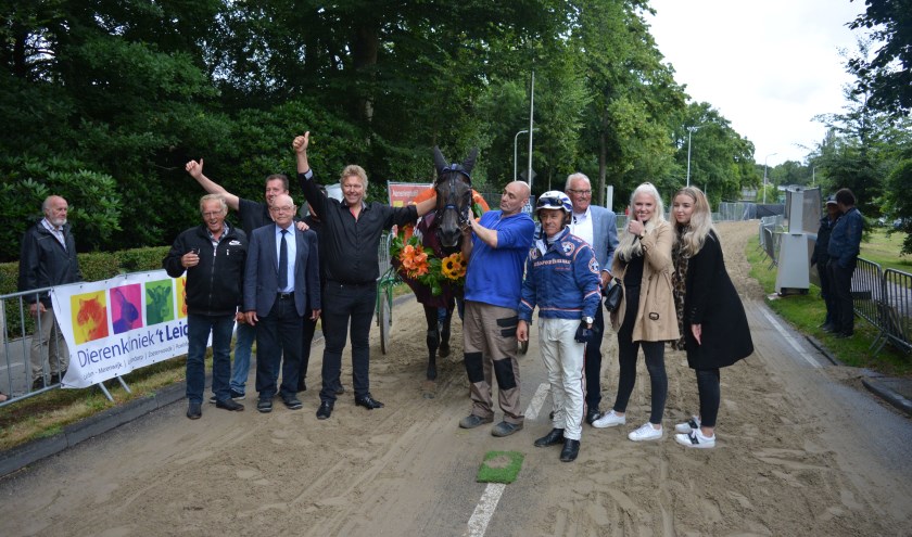 Panic Launcher en John de Leeuw winnen de kortebaan in Warmond. | Foto: pr.