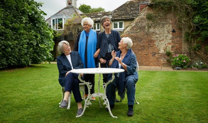 Filmposter 'Tea with the Dames'