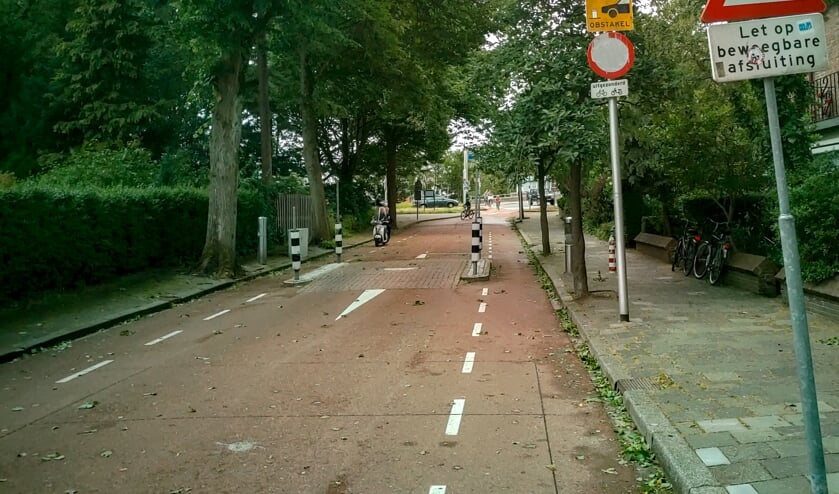 De bussluis aan de Splinterlaan.