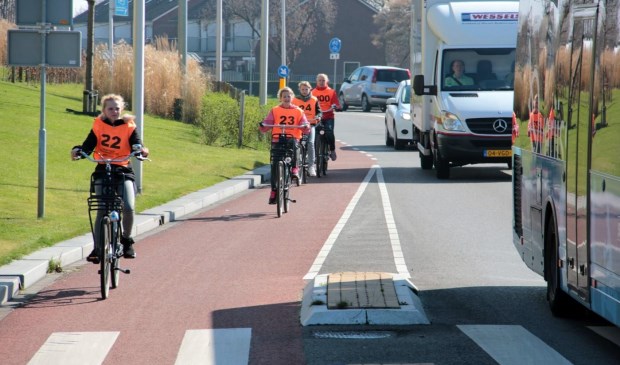 Het verkeersexamen is het enige moment dat je wel weet wat een fietser gaat doen.