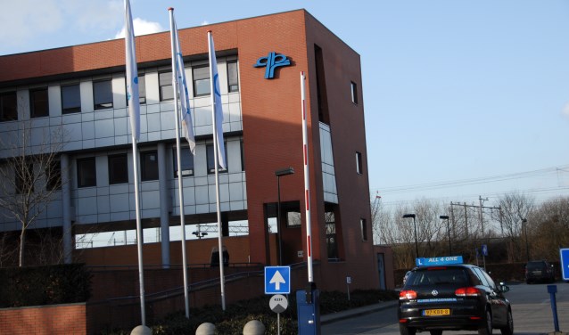 Het CBR bepaalt wie er achterin meerijdt.