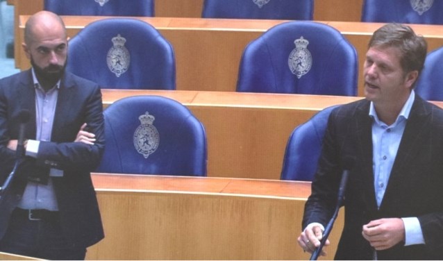 Cem Lacin (SP) en Matthijs Sienot (D66) hebben spreektijd aangevraagd.