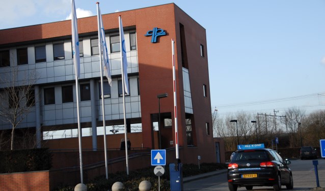 Het CBR bepaalt wie er achterin meerijdt.