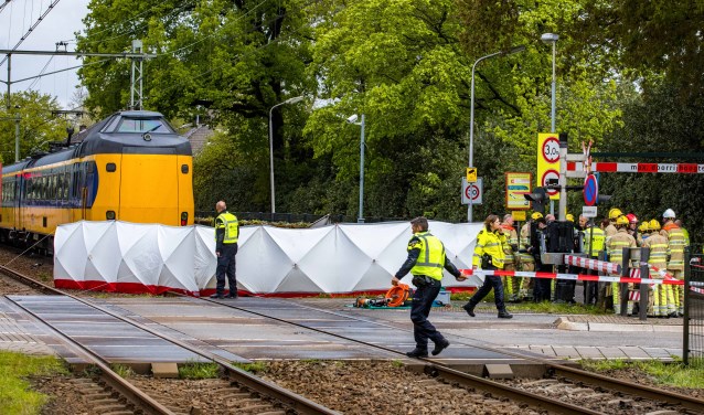 De plaats van het ongeval is afgezet.