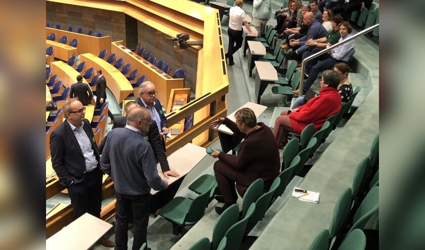 De behandeling van de vernieuwde WRM werd de eerste keer (foto) verdaagd. Bij de voortzetting werd besloten de sanctie op de praktiojkbegeleiding te vervangen door een educatieve maatregel.