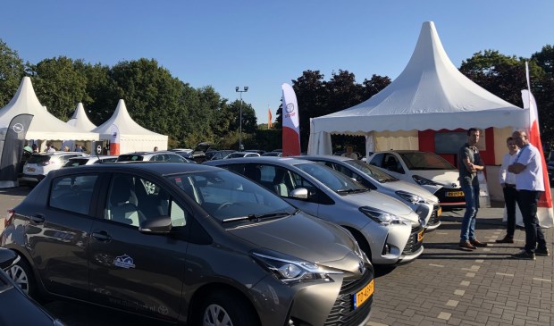 Ook dit jaar kun je weer auto's testen tijdens de nationale Rijschooldag.
