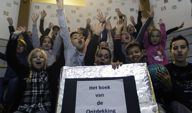 Leerlingen van Jenaplan Kindcentrum de Ontdekking in 's-Hertogenbosch-West. Foto: Niek Geneuglijk