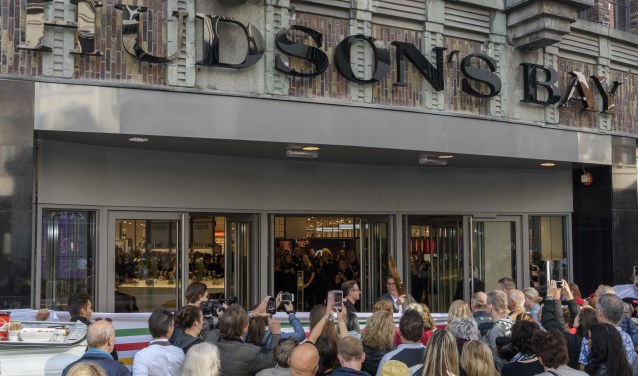 Hudson's Bay werd onder grote belangstelling donderdagochtend geopend. Foto: Ben Nienhuis