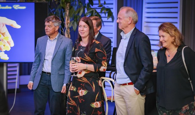 De commissie Filantropie, presenteerde onlangs hun plannen. Vlnr - Arnold Veldman, Daniëlla Nijman, Ruurd Verdam, Emiel Felix en Anne-Marie van Eeten. Foto: Joell Eskens