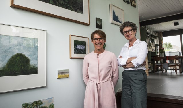 Ivonne van der Velden en Marie-José Eijkemans. Foto: Michel van de Langenberg