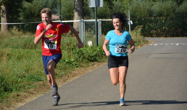 Volop hardloop- en wandelplezier tijdens de Profielloop. Foto: Jose van den Dungen