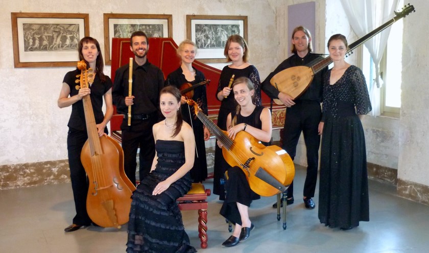 Ensemble La Favorita verzorgt het openingsconcert in de hal van het Stadhuis