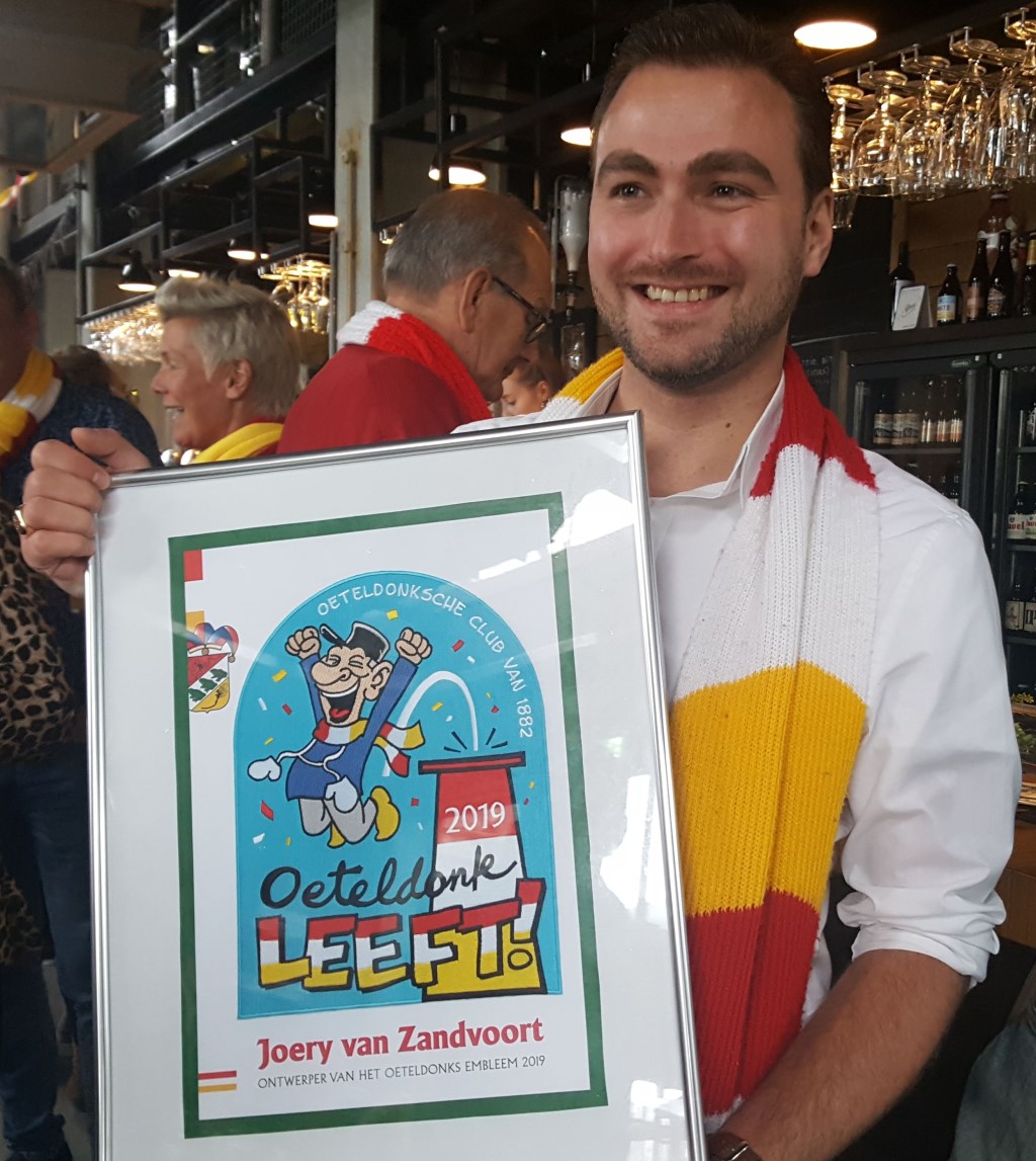 Joery van Zandvoort met zijn winnende ontwerp Foto: Marc Smits