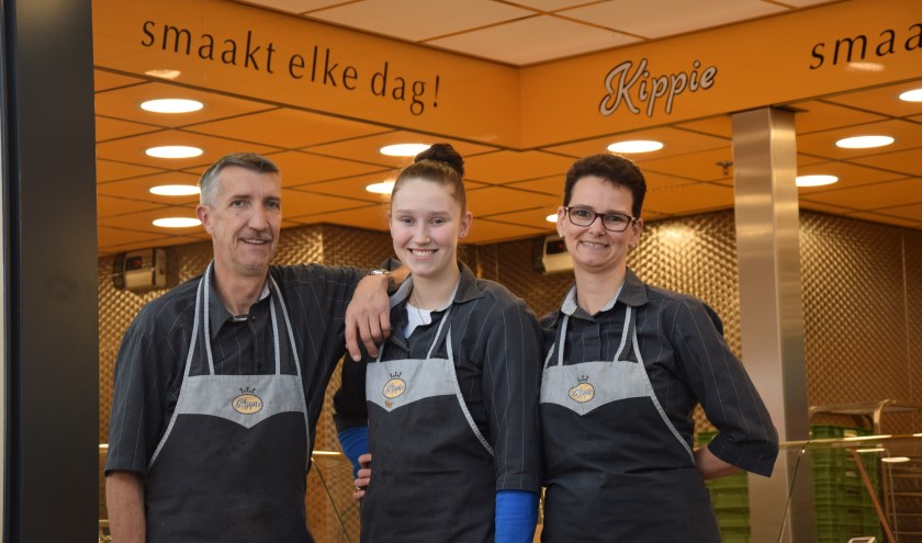 John, dochter Tamara en Irma Ceulemans zijn trots op 20 jaar Kippie Den Bosch