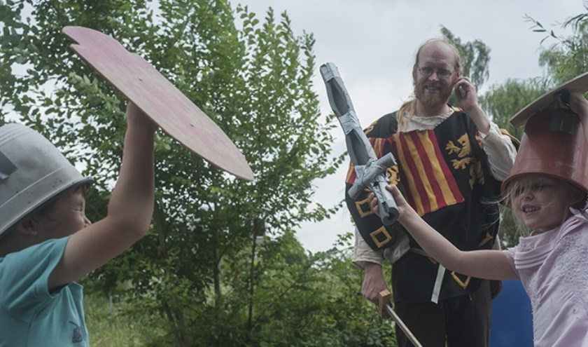 Volop plezier voor jong en oud tijdens de Vakantieweek op de Graafse Akker. Foto: Peer Reede