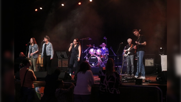 Elisaband in actie