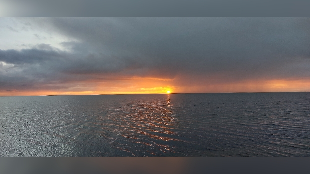 wadwandeling bij zonsopgang