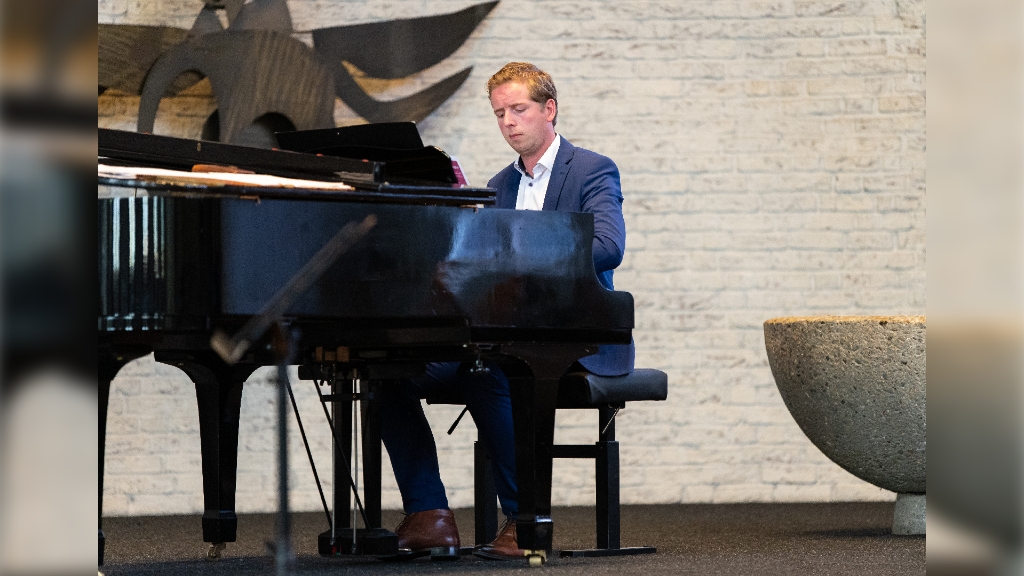 Hugo van der Meij pianist