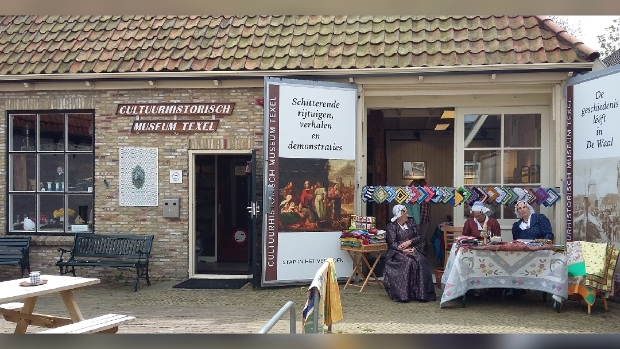 Dames van de handwerkgroep