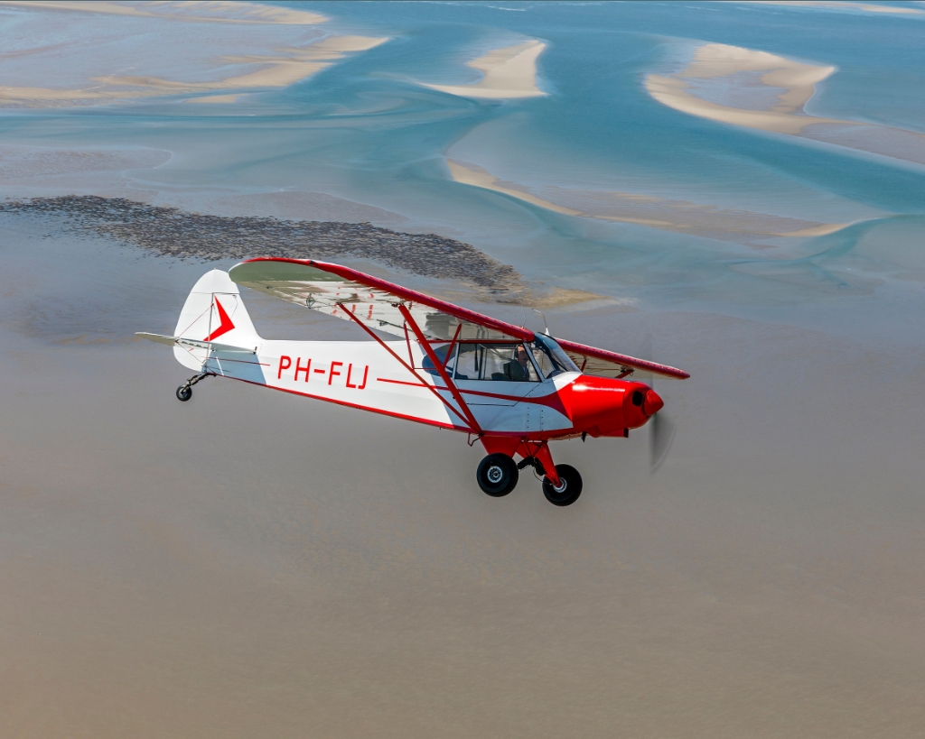 Piper Super Cub in actie
