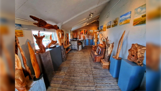 Galerie Texel Woodart in Midden-Eierland