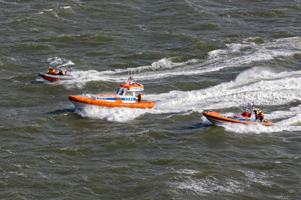 reddingboot Zalm, Beursplein 5 en Cornelis Dito