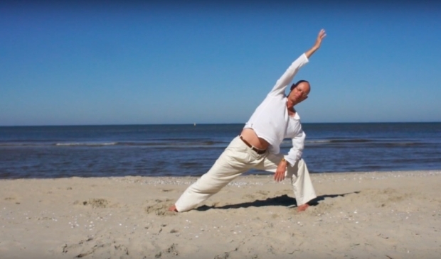 Yoga aan zee