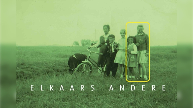 Margriet Kemper en Froukje Reitsema, twee vroegere buurmeisjes