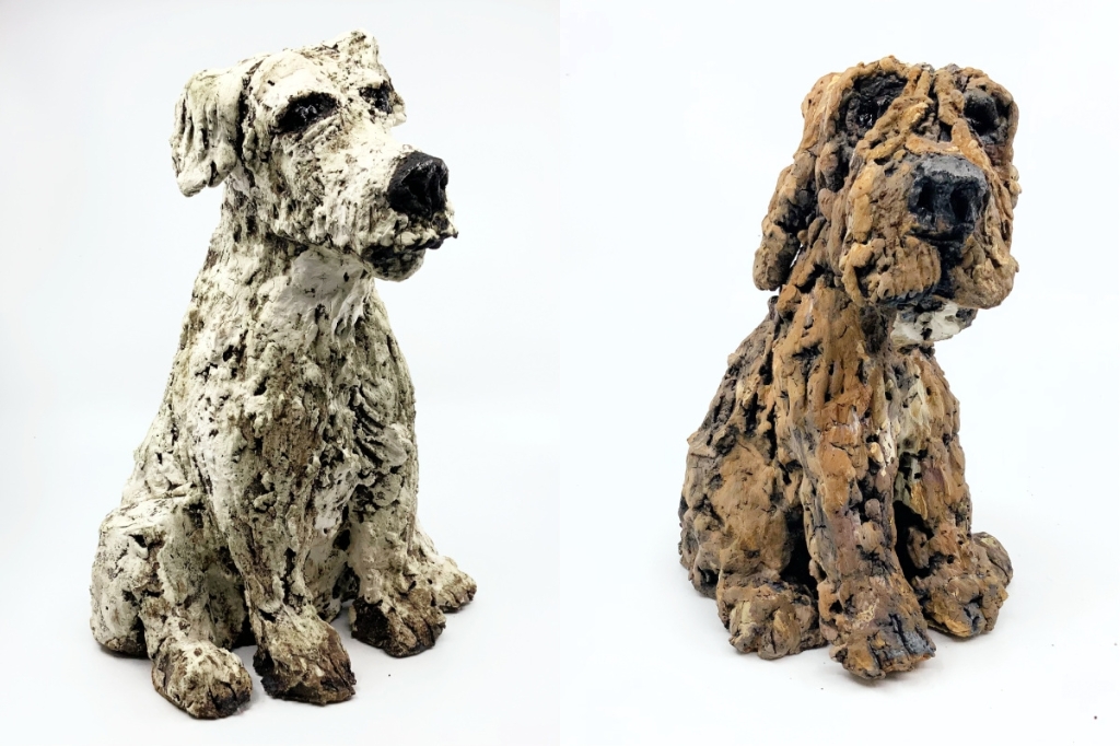 Annelies Deutekom: keramische honden in Galerie Posthuys