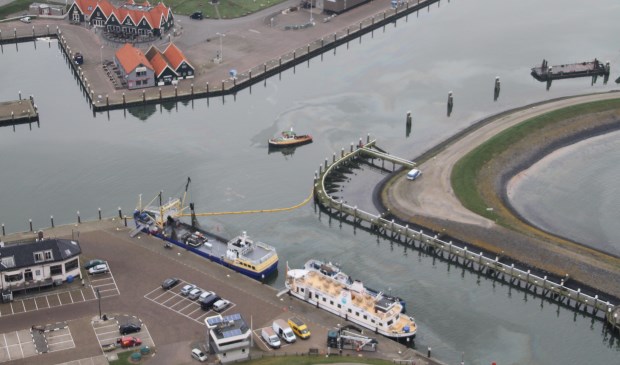 Een foto van de afgesloten haven die Rijkswaterstaat dinsdag verspreidde.