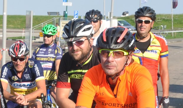 John Betsema, vorig jaar in de oranje trui tijdens de Ronde van Oudeschild.