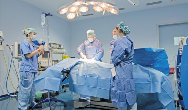 De operatiekamer van het Imed Hospital in Spanje waarmee OPC samenwerkt.