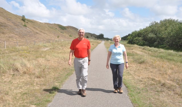 Hans Kuhry en Monique Veerkamp in training voor de Vierdaagse.