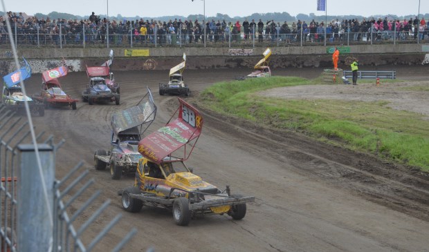 Hoge snelheden bij de Stockcar Formule 1.
