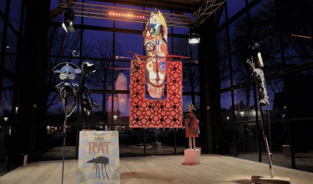 Het kunstwerk in het Glazen Paleis.