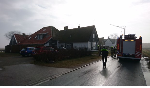De hulpdiensten in actie op Zevenhuizen.
