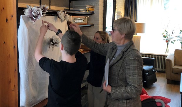 Joke Geldorp onthult samen met Daan Mahieu en Sterrelijn Schneiders de nieuwe tv.