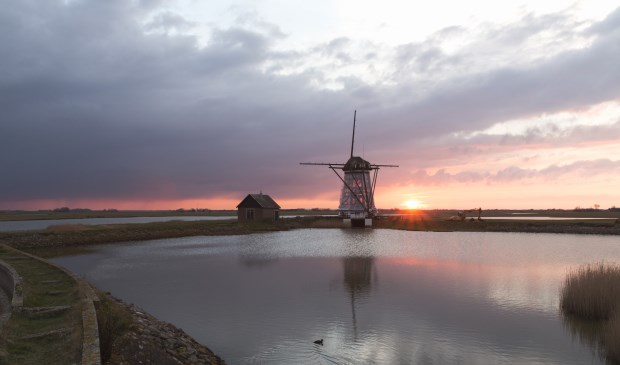 Molen Het Noorden wordt momenteel gerenoveerd. Het levert prachtige plaatjes op.