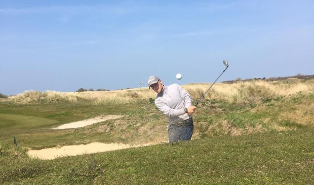 Tim de Haan houdt controle in een bunker