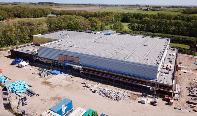 De nieuwe sporthal in wording.