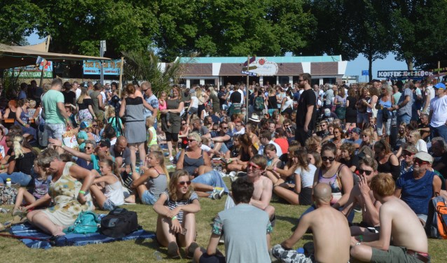 Eén van de weinige feestjes die ik wel echt vastleg is SomPop. Maar zo heeft ieder zijn smaak.