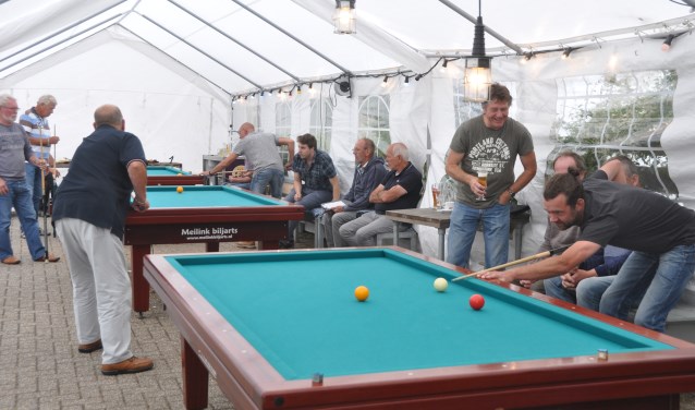 Het biljartkampioenschap in Den Hoorn.