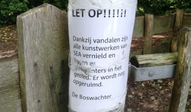 Waarschuwing bij het Doolhof.
