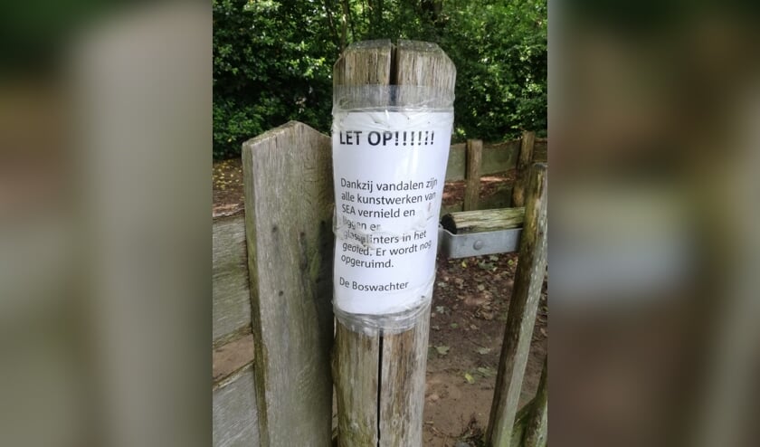 Waarschuwing bij het Doolhof.