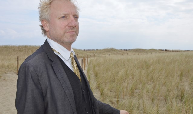 Lodewijk Dros kwam bij toeval een wanderverslag van Pieter Kikkert uit 1791 tegen, verdiepte zich in de geschiedenis en schreef er een boek over.