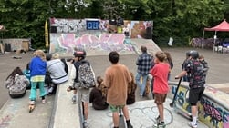 Jongeren in actie voor skatepark
