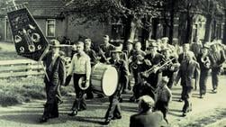Muziekvereniging DEK viert 100-jarig bestaan
