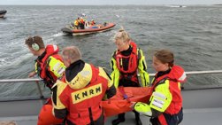 ‘Lekkage en gewonden’ bij grote oefening op zee